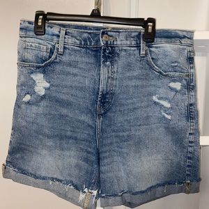 Old Navy distressed mom style shorts, US size 12.